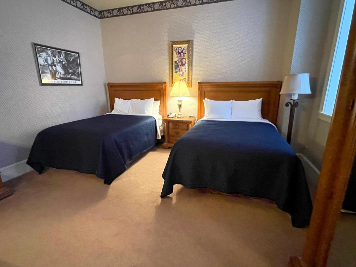 Celebrity Hotel Deadwood Bagian luar foto