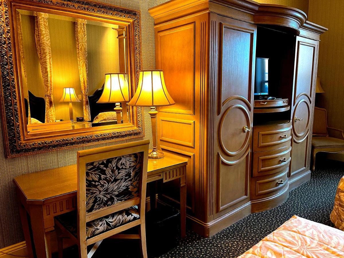 Celebrity Hotel Deadwood Bagian luar foto