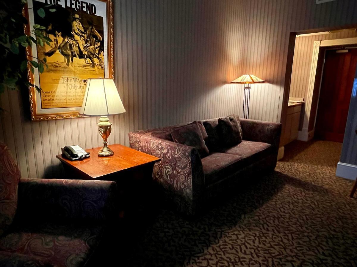 Celebrity Hotel Deadwood Bagian luar foto