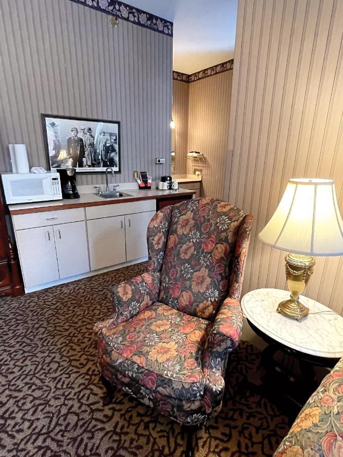 Celebrity Hotel Deadwood Bagian luar foto