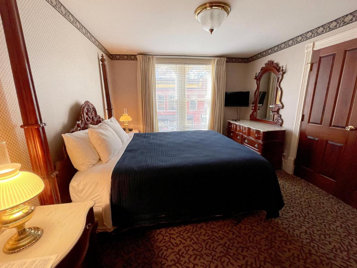 Celebrity Hotel Deadwood Bagian luar foto