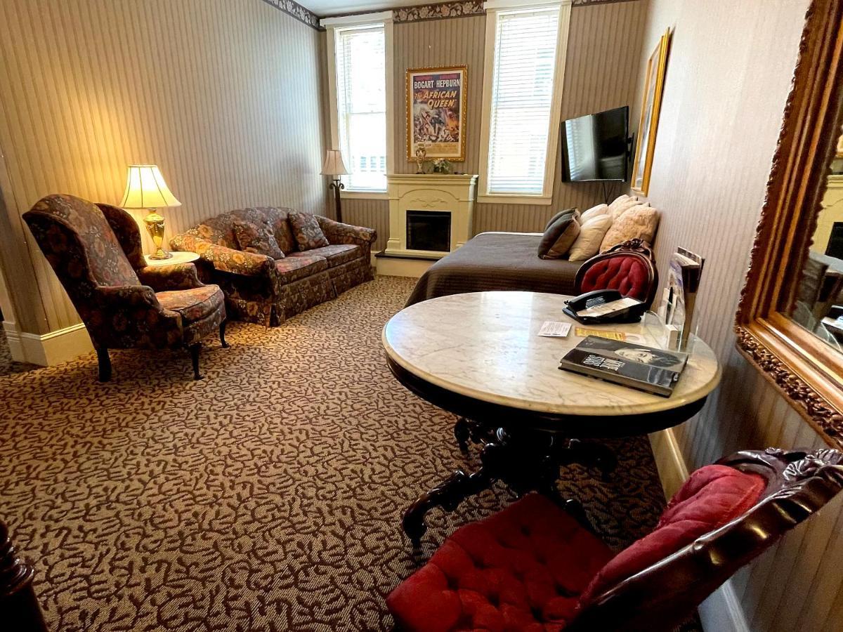 Celebrity Hotel Deadwood Bagian luar foto